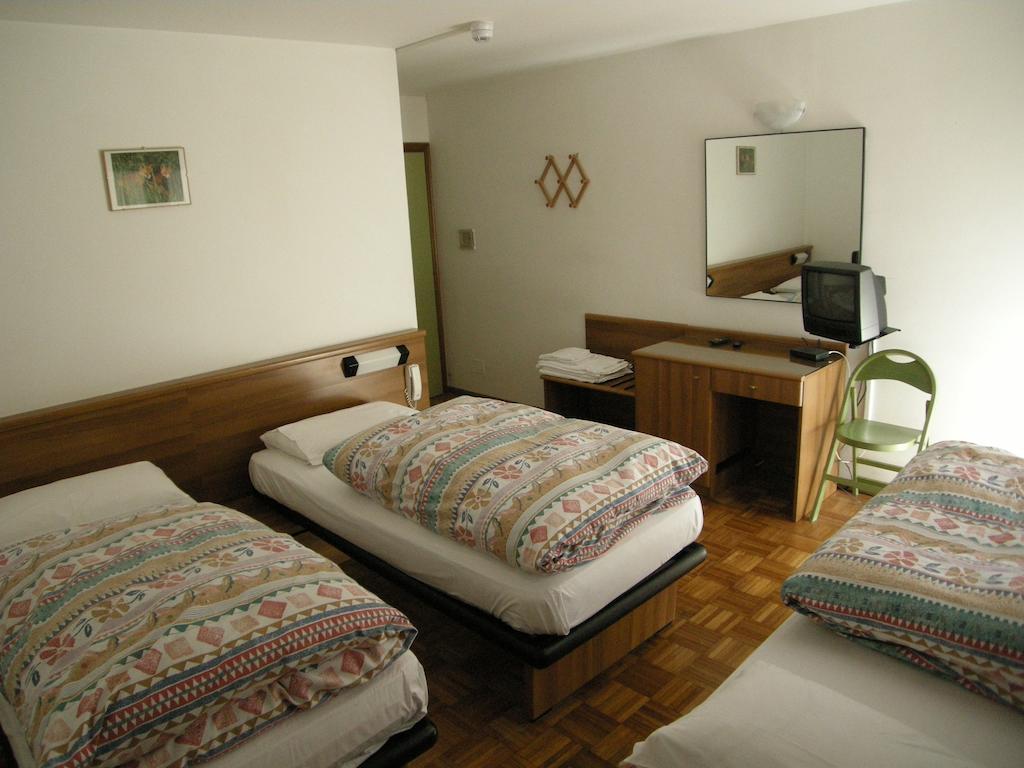 Hotel Europa Cembra Чембра Номер фото